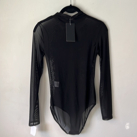 Ayanapa mesh bodysuit with crushed velvet floral design NWT - Picture 5 of 14